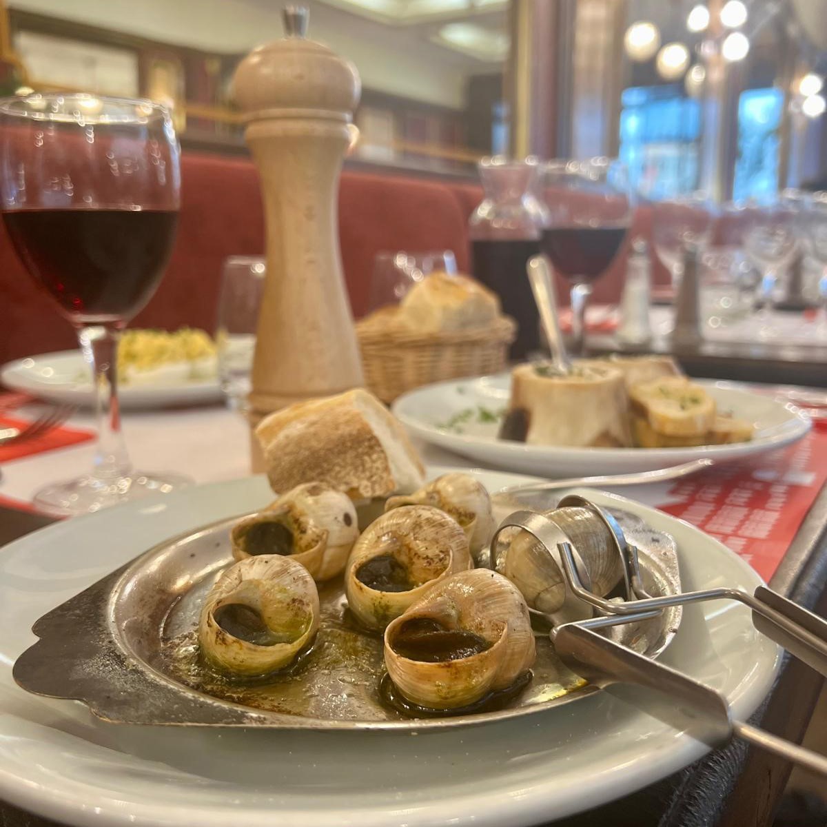 Post Instagram Escargot Le  Bouillon Capitole